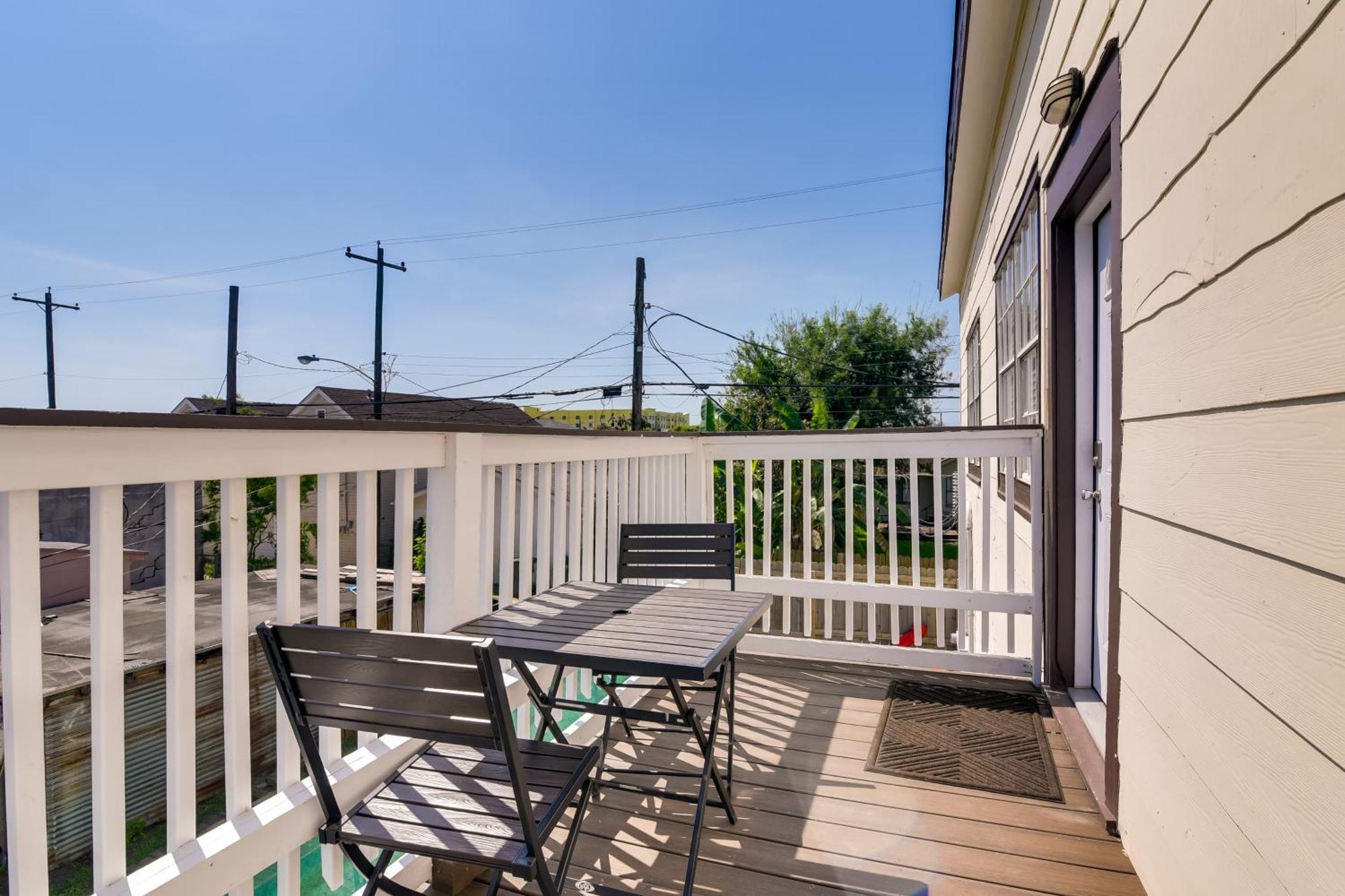 Beautiful Galveston Apt With Deck Less Than 3 Mi To Dtwn! Экстерьер фото